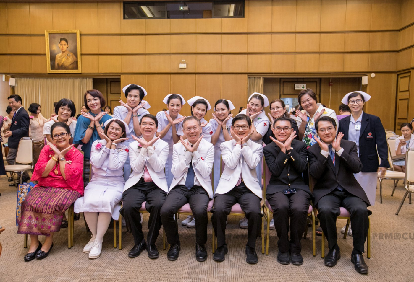 ร้อยดวงใจ อาลัยรัก 16