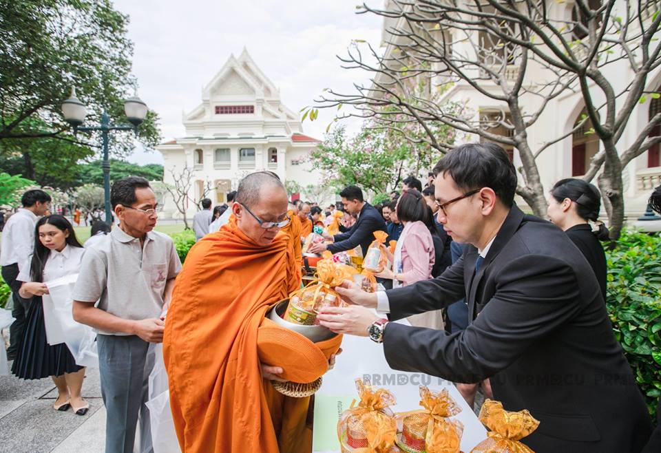 ทรงบาตร 102 ปี 03