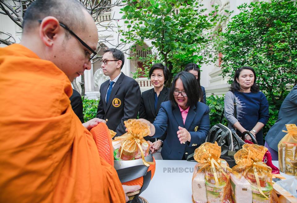 ทรงบาตร 102 ปี 04