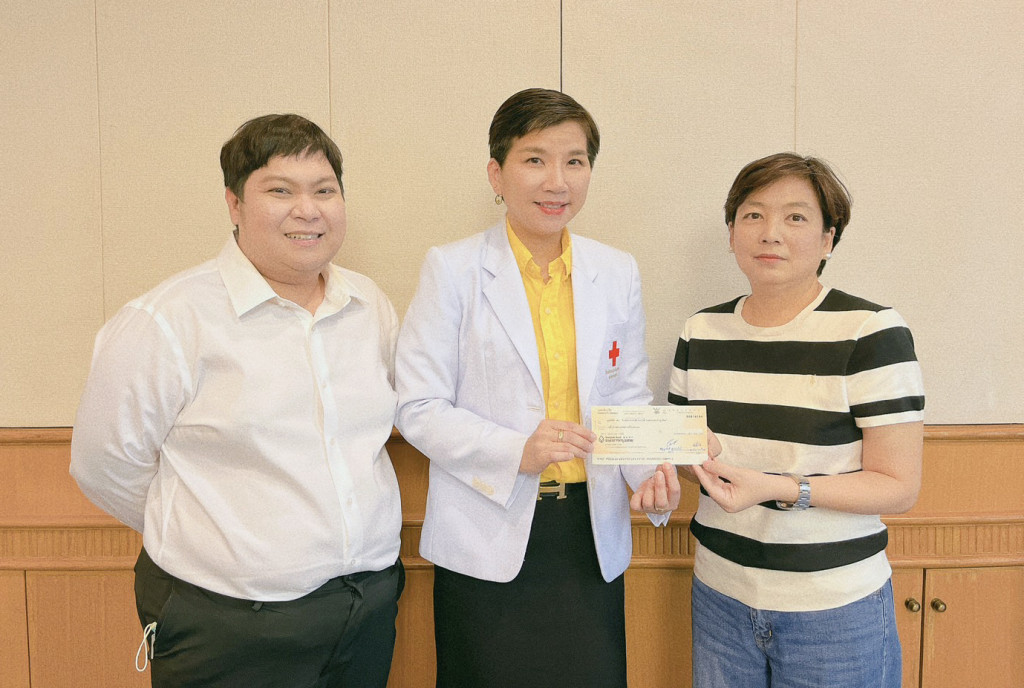 07-10 คุณวรรณวิไล อิงคสุวรรณ และครอบครัว มอบเงิน copy