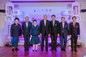 ภาพหมู่ 7 ท่าน