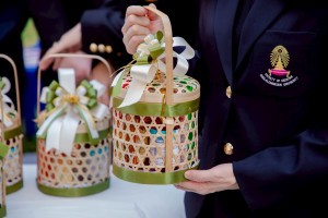 LINE_ALBUM_ตักบาตรจุฬาฯ_260107_13-043