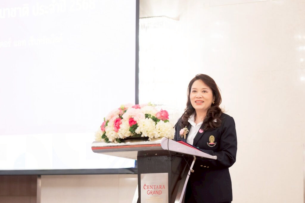 LINE_ALBUM_แสดงความยินดีผู้สร้างชื่อเสียงให้จุฬ_260211_2-2