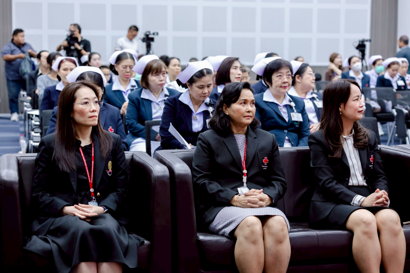 LINE_ALBUM_จุดฉายแสงแทนขีดเส้น_260331_20