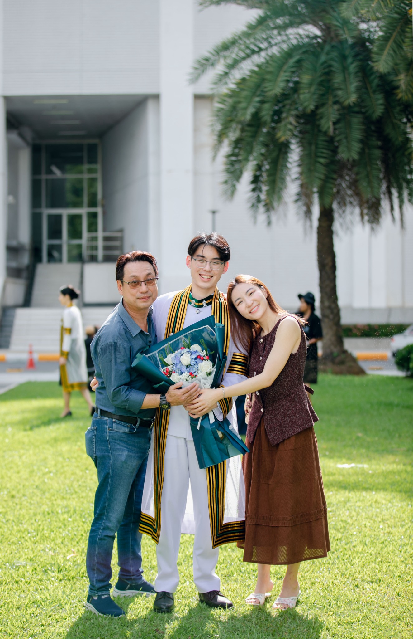 LINE_ALBUM_บัณฑิต 68_261001_20