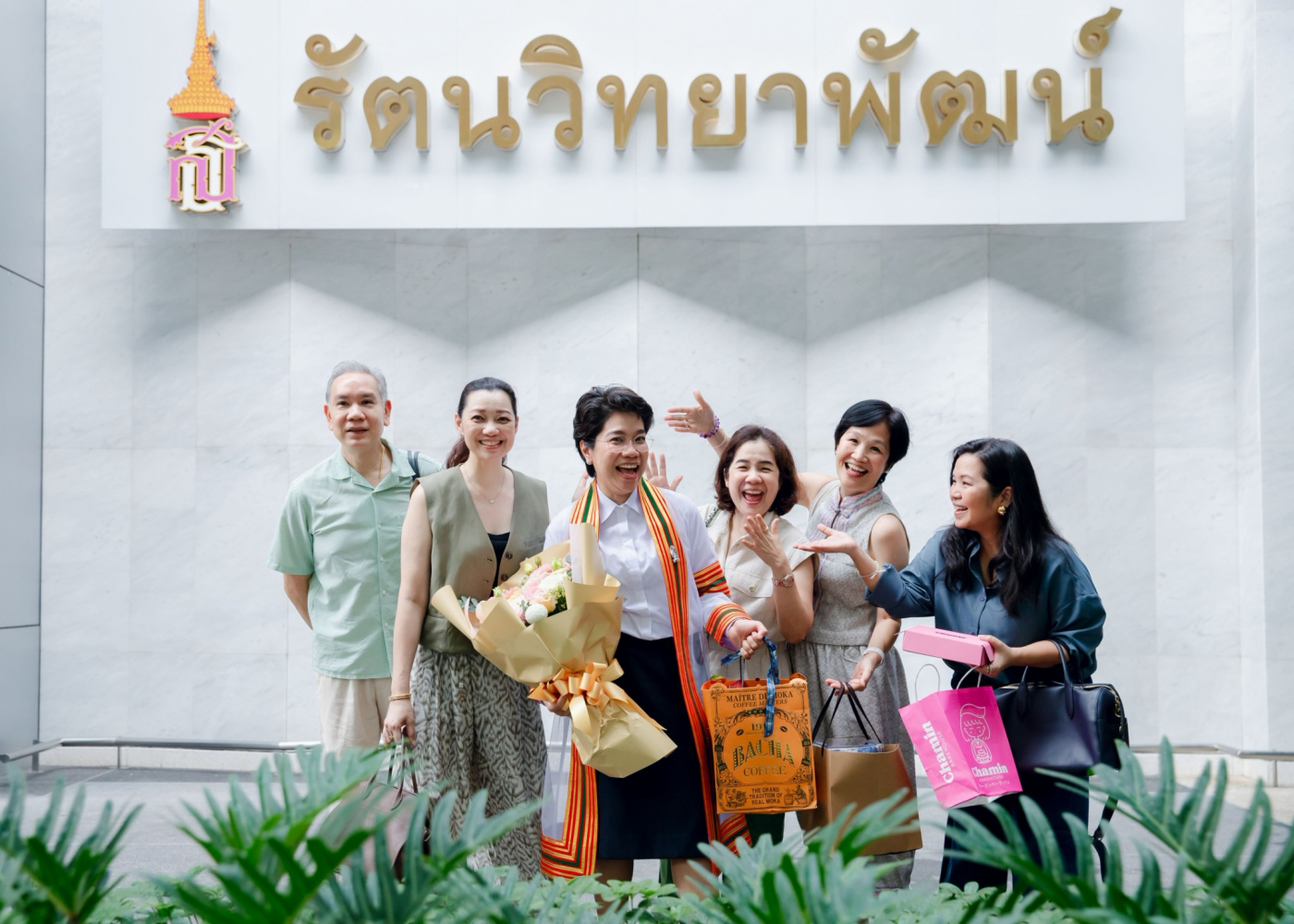 LINE_ALBUM_บัณฑิต 68_261001_23