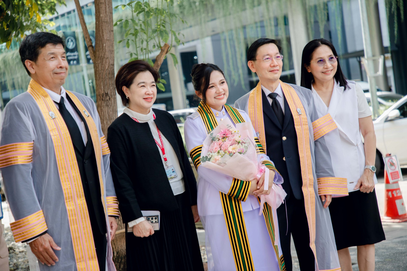 LINE_ALBUM_บัณฑิต 68_261001_28