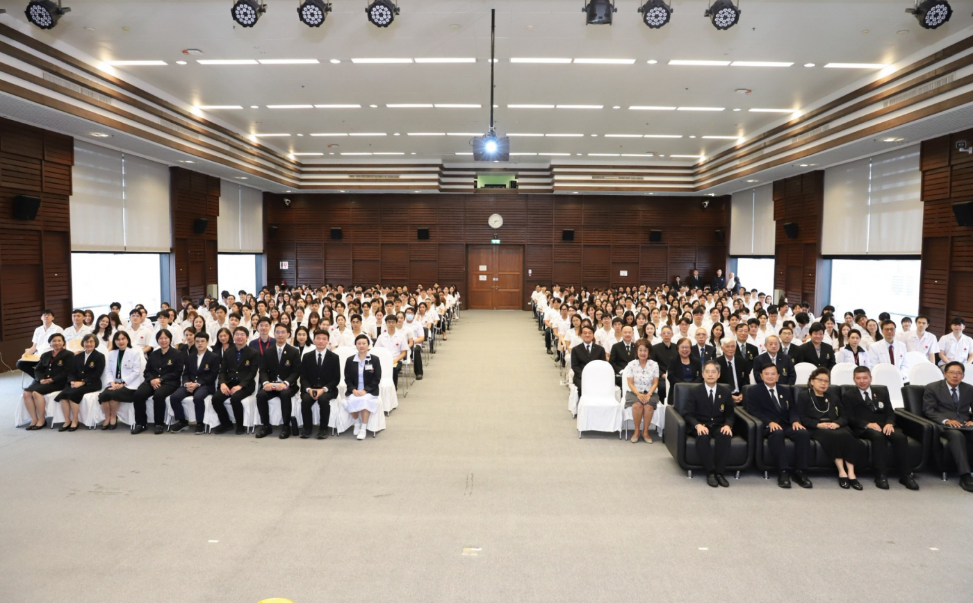 LINE_ALBUM_มอบใบประกาศ 68_261005_24