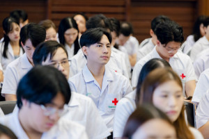 LINE_ALBUM_มอบใบประกาศ 68_261005_4 copy